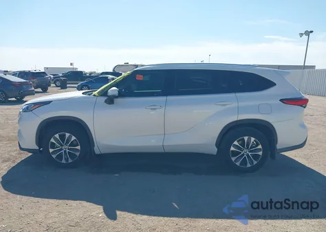 2020 Toyota Highlander Xle из США, поврежденный, VIN 5TDGZRAH8LS501345